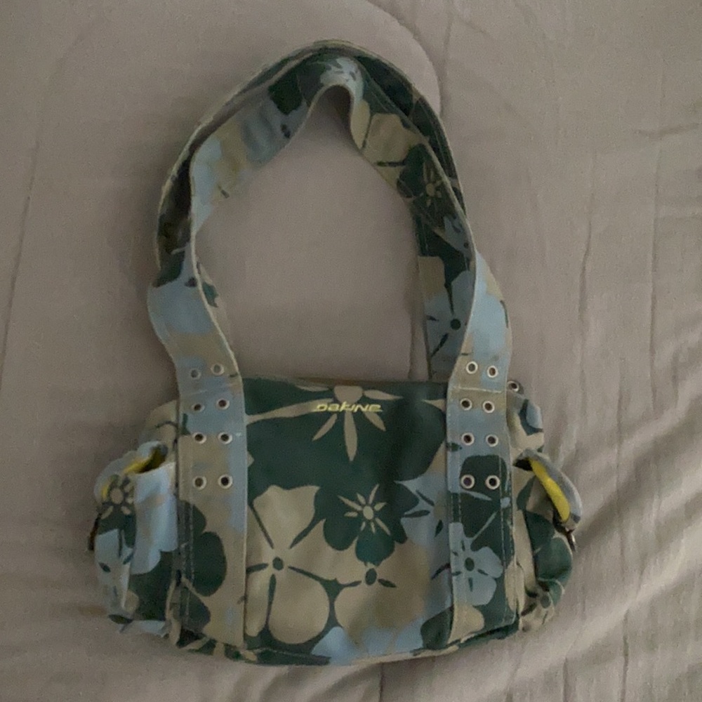 Dakine floral print small purse/bag